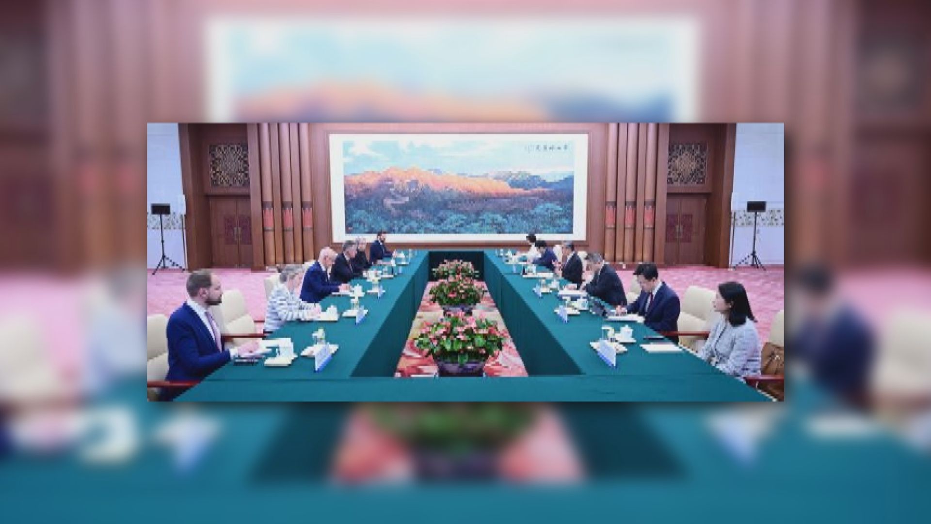 王毅會見英國首相國家安全事務顧問　商討中英雙邊關係和伊朗局勢