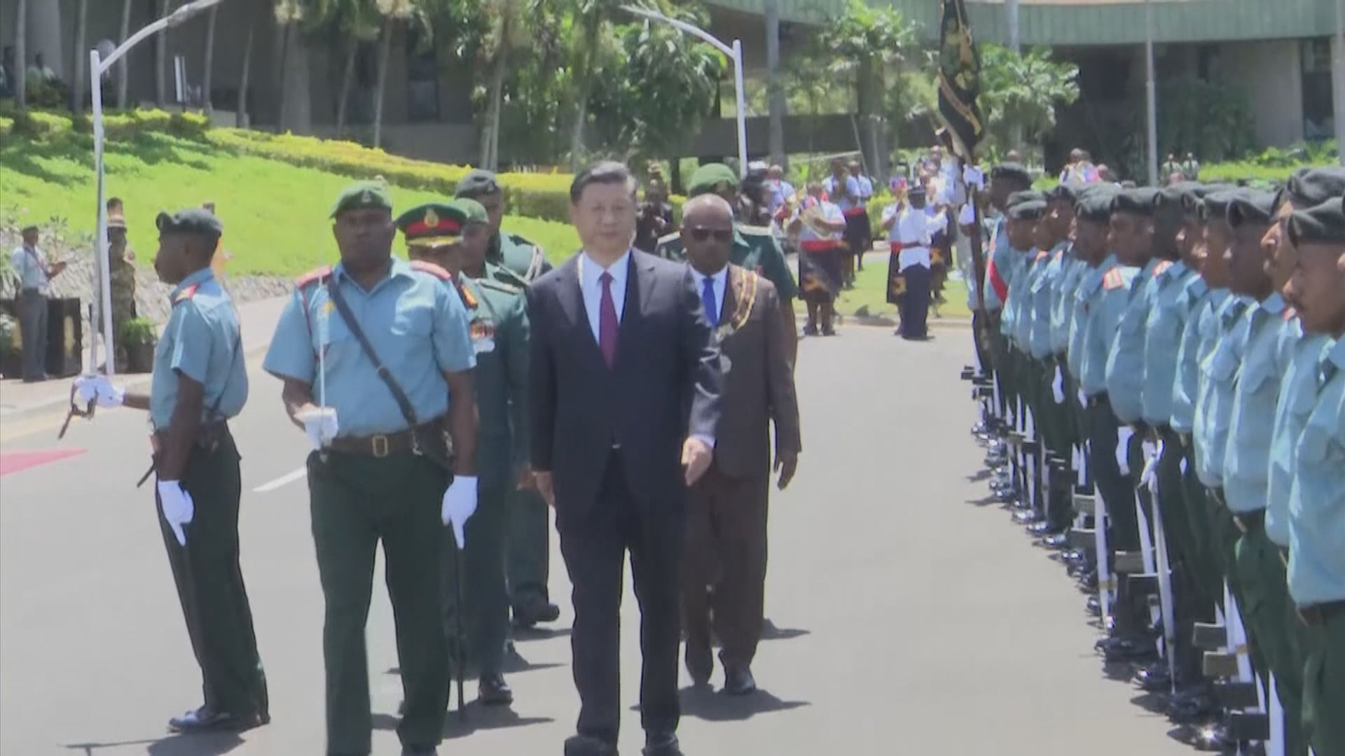 習近平出席中國援建道路移交儀式