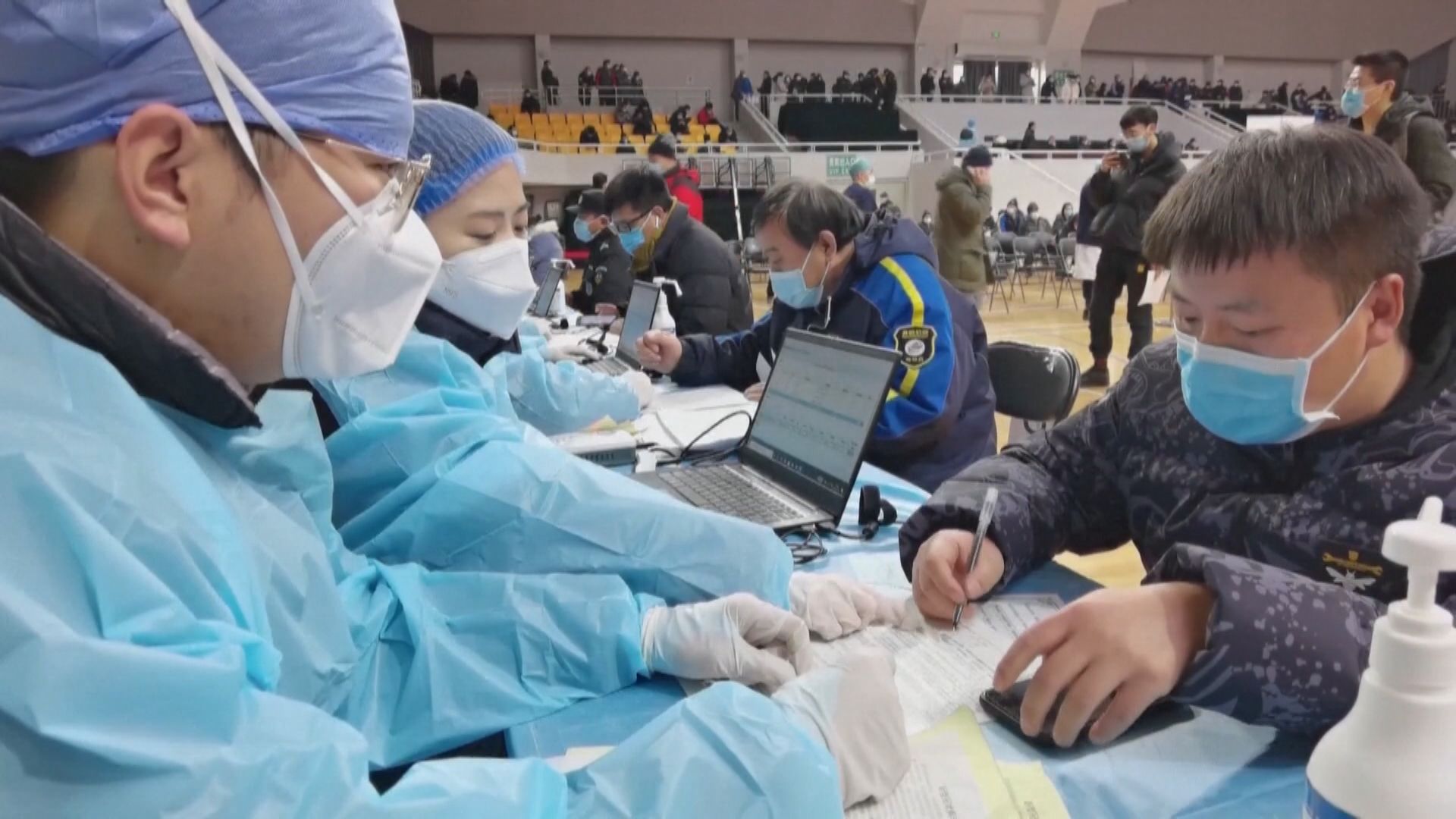 內地推進全民免費接種新冠疫苗　制定慢性病患接種指引