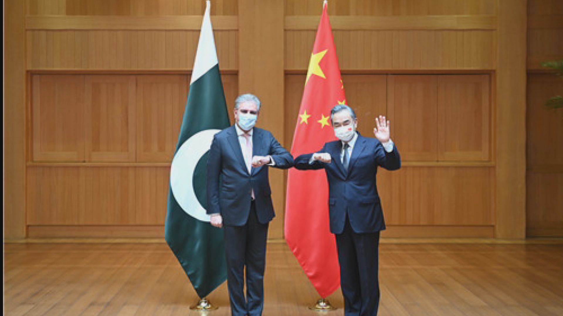 王毅要求巴基斯坦徹查達蘇水電站襲擊案