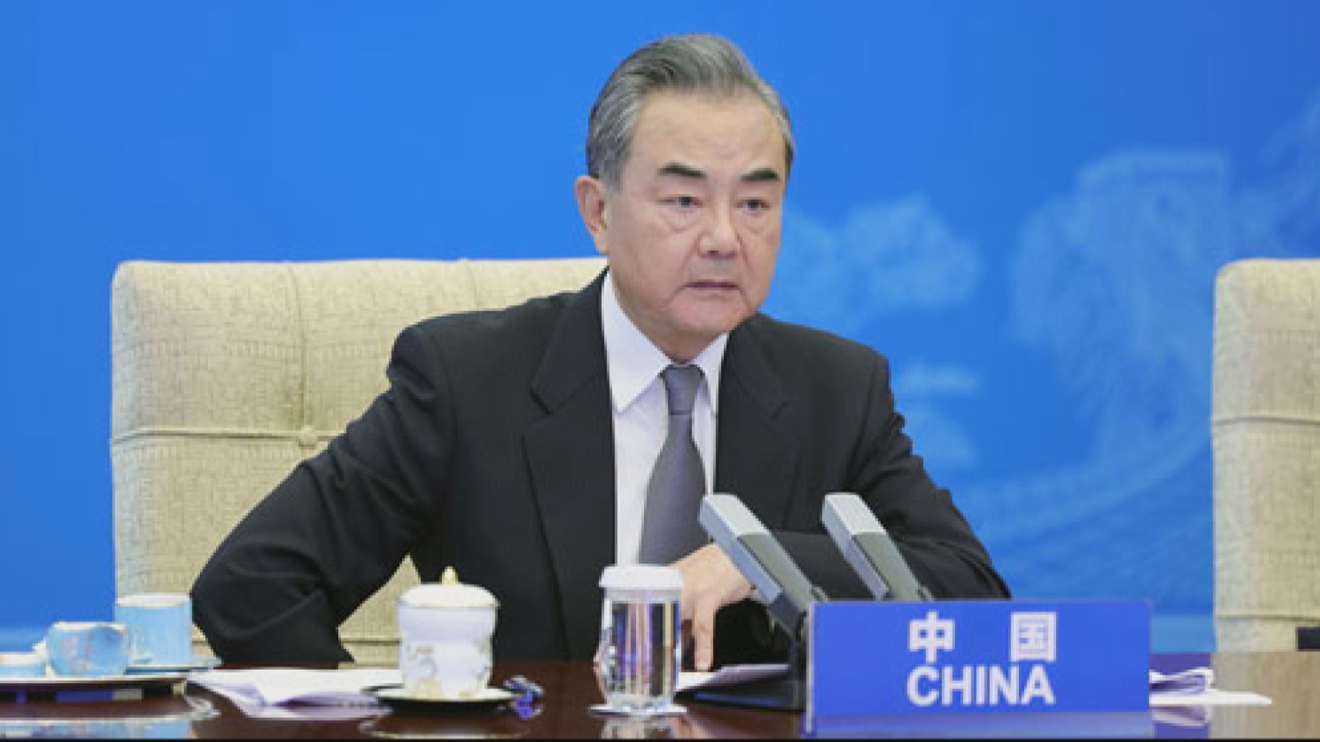 王毅：應認清美英澳三邊安全夥伴關係本質