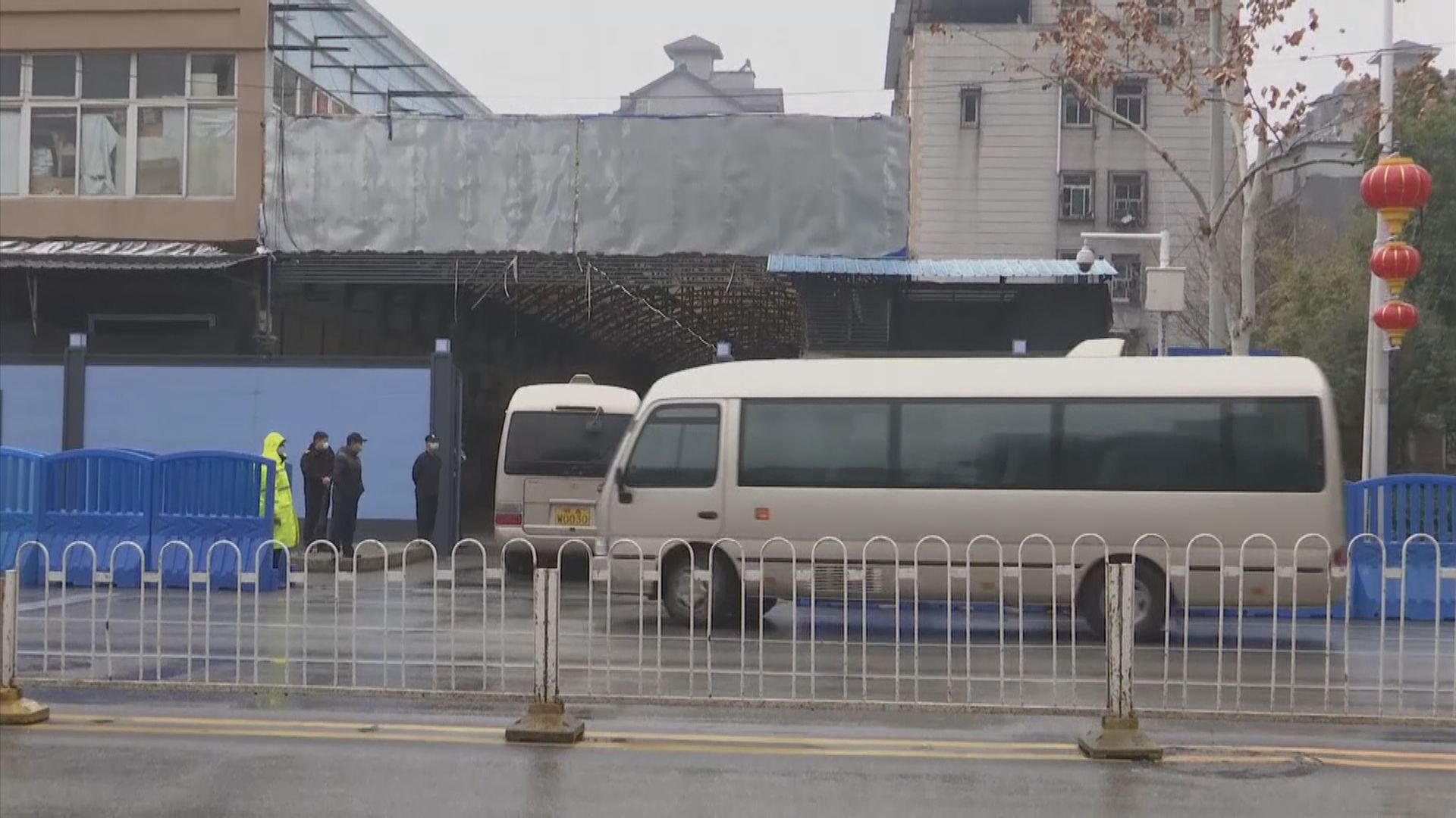 報道指世衛專家組於武漢華南海鮮巿場逗留約一小時