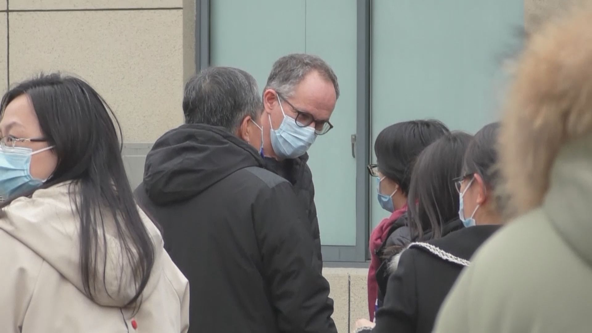 世衛專家組到訪武漢江欣苑社區中心