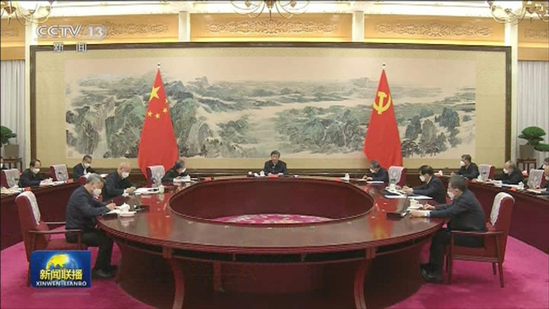 習近平要求中央政治局　貫徹落實二十大決策部署