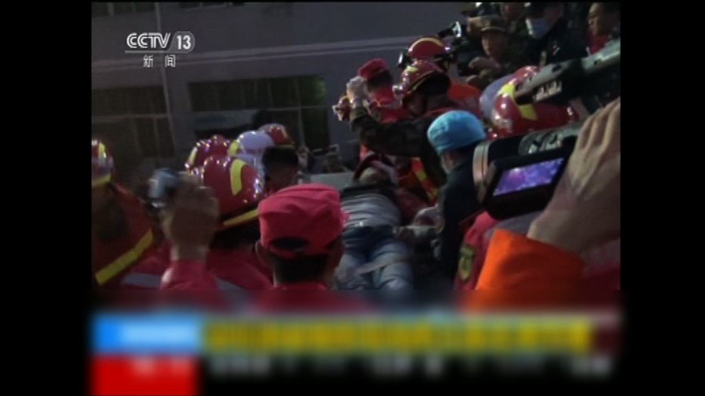 深圳塌泥首次救出生還者　當局加緊救援