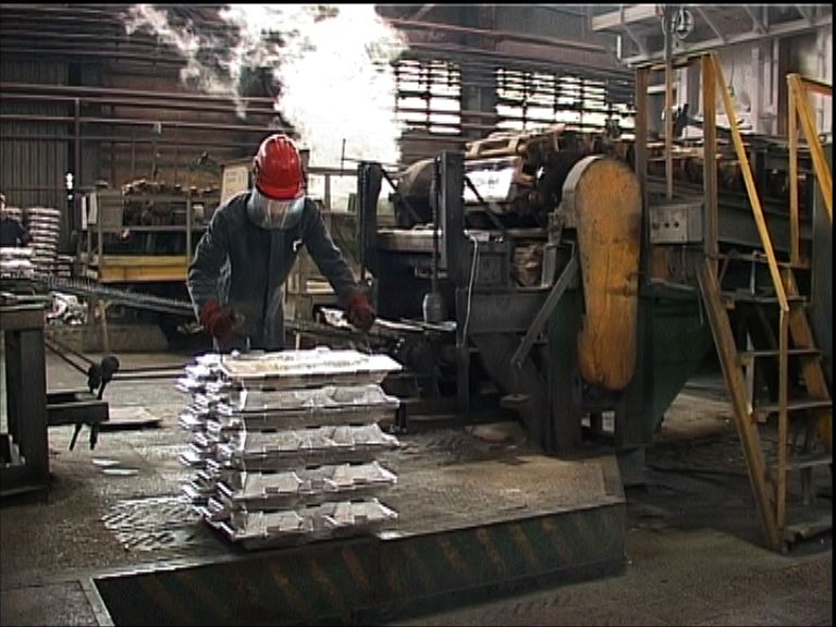 【買貨撐價】傳金屬商向阿爺求救