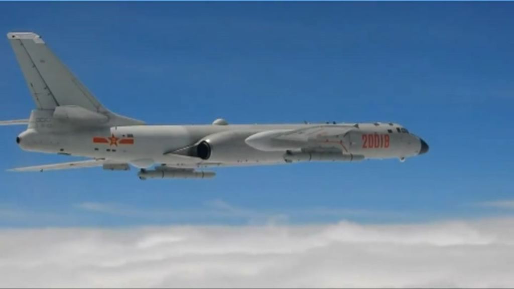 解放軍戰機雙向繞飛台灣巡航