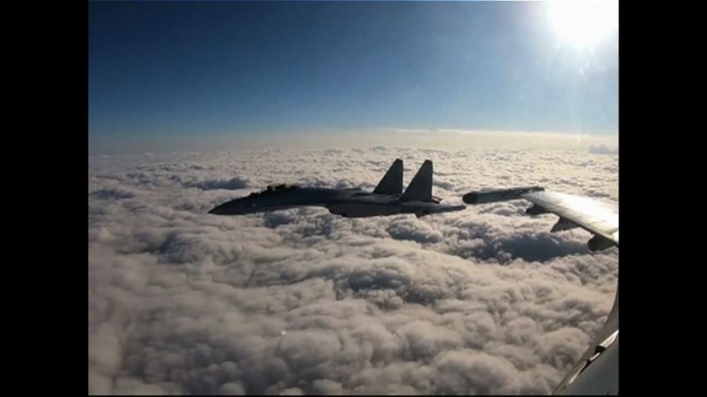 解放軍軍機穿越巴士海峽訓練