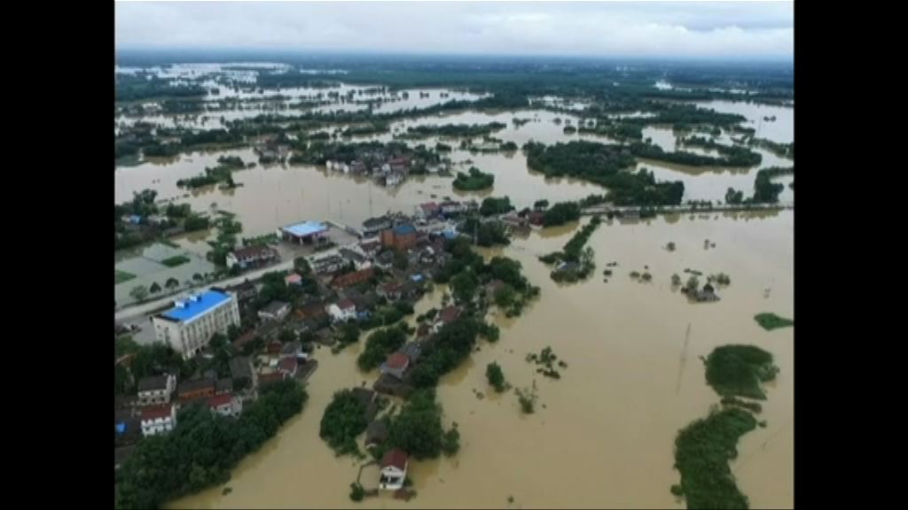 安徽多處缺堤　洪水淹村莊