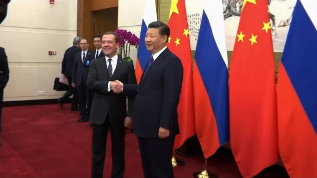 習近平晤俄總理梅德韋傑夫