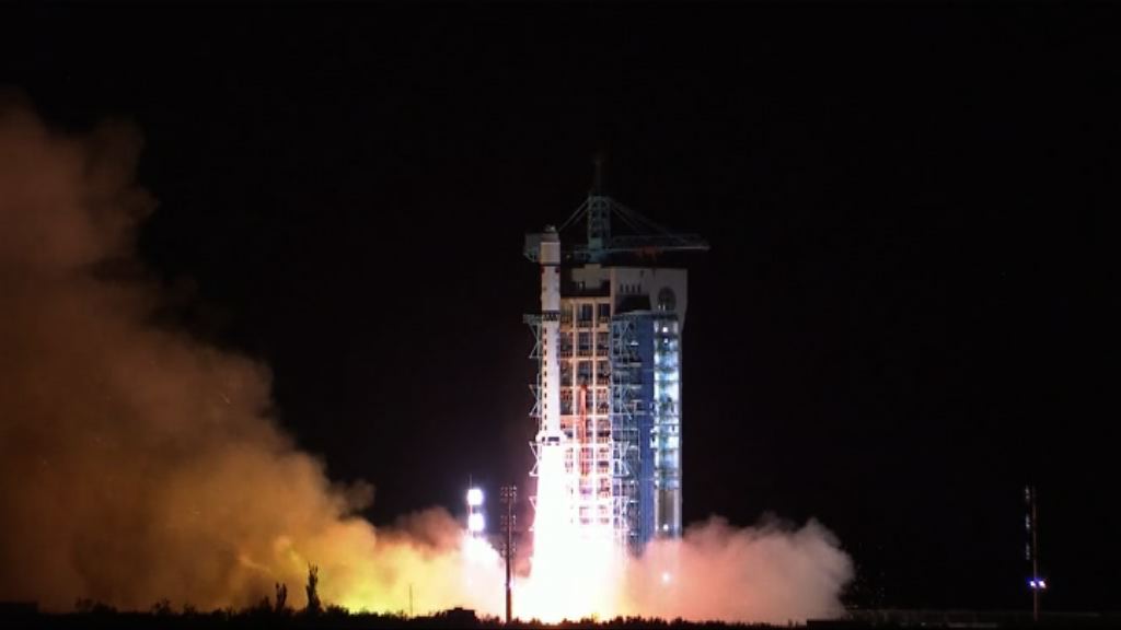 中國發射首枚量子衛星墨子號