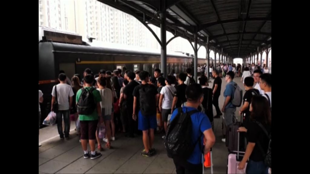 十一黃金周展開　料周日鐵路載客量逾千五萬人次