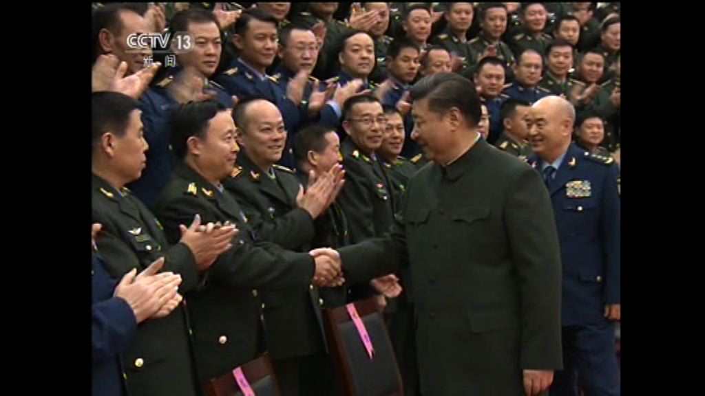 習近平視察駐張家口部隊官兵