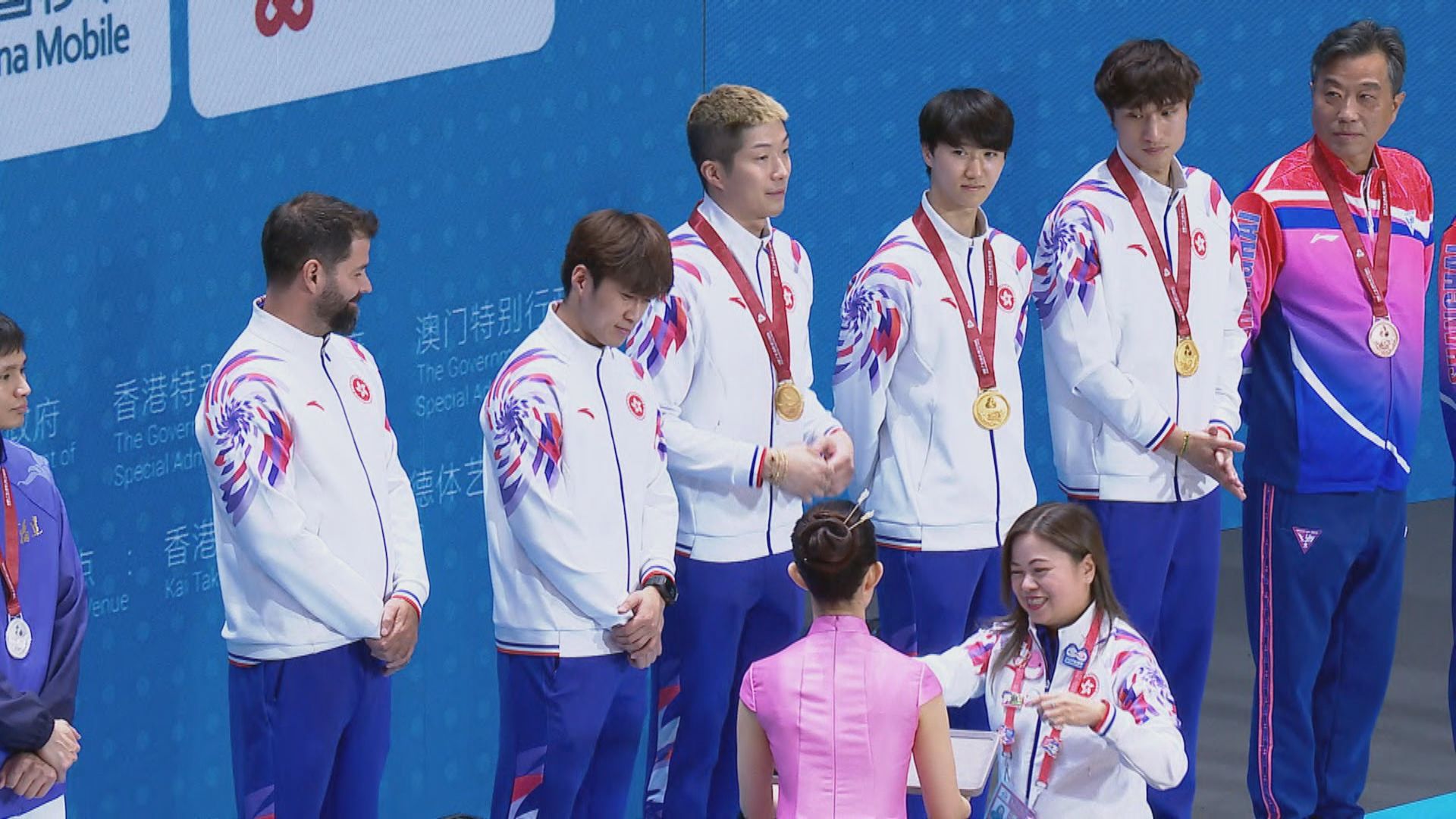 李家超祝賀港隊運動員在全運會創歷史佳績