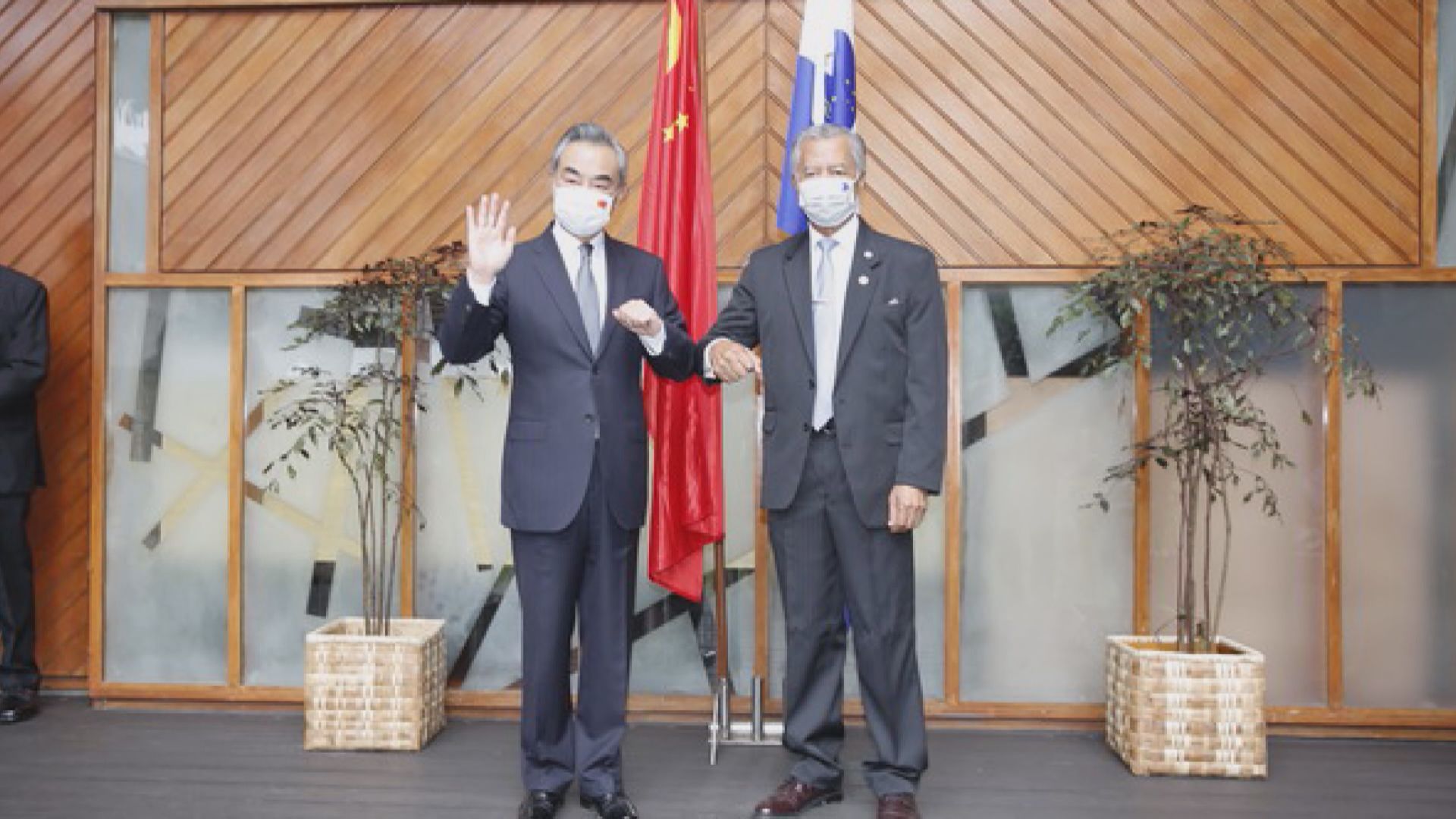 王毅指南太之行旨在加強同太平洋島國互利合作和友好交流