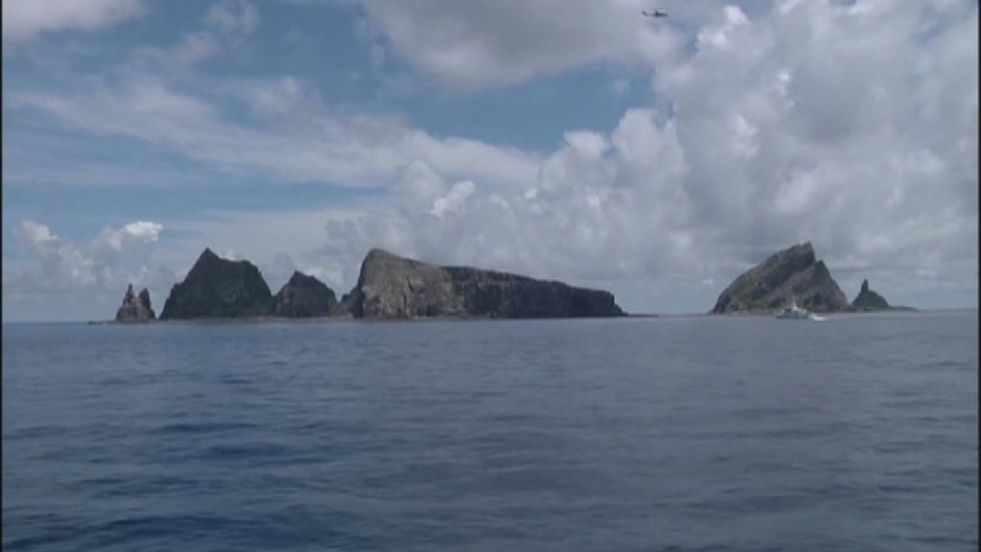 中國海警驅離非法進入釣魚島日本船隻