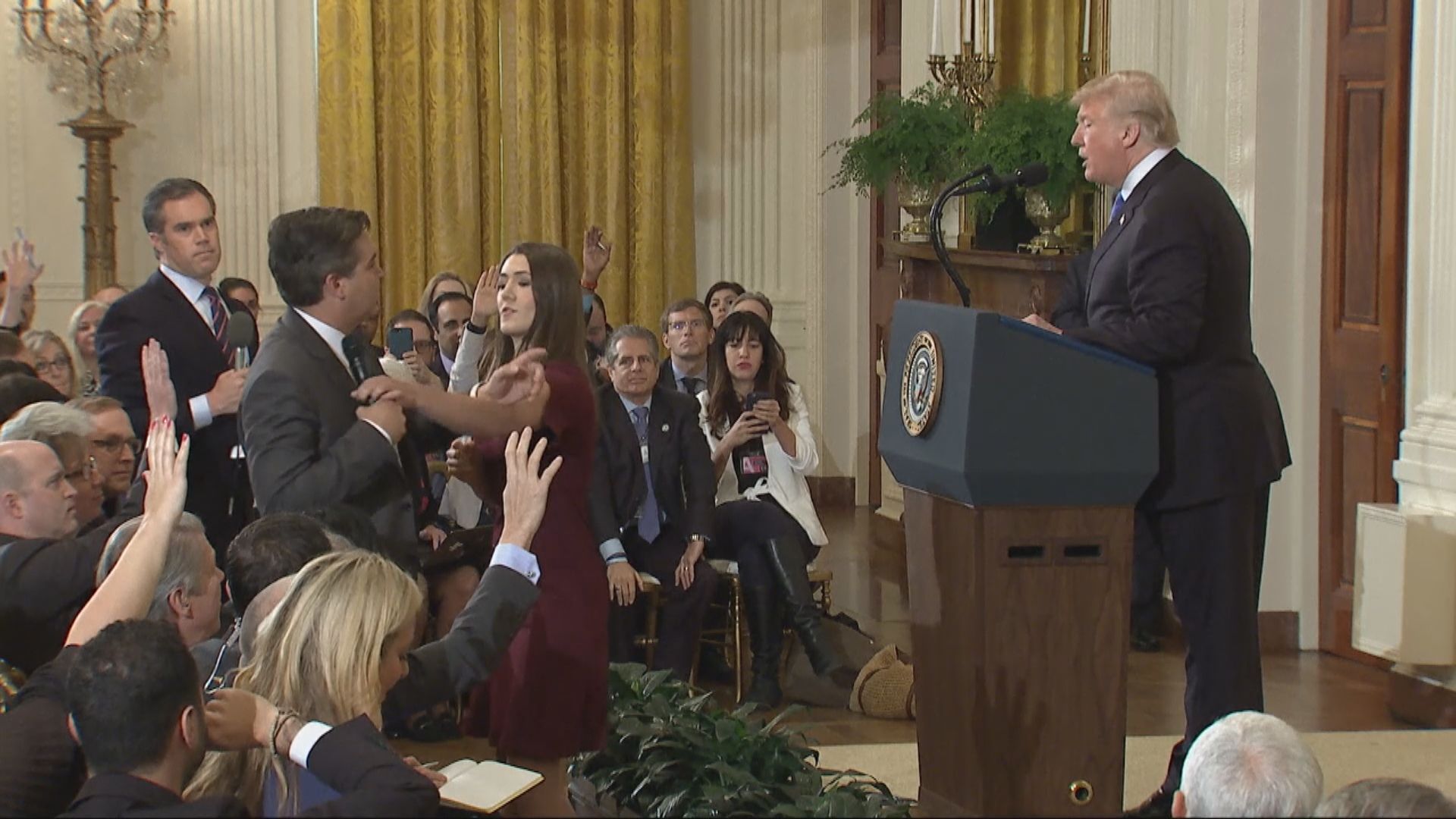 CNN控告白宮要求恢復記者採訪資格