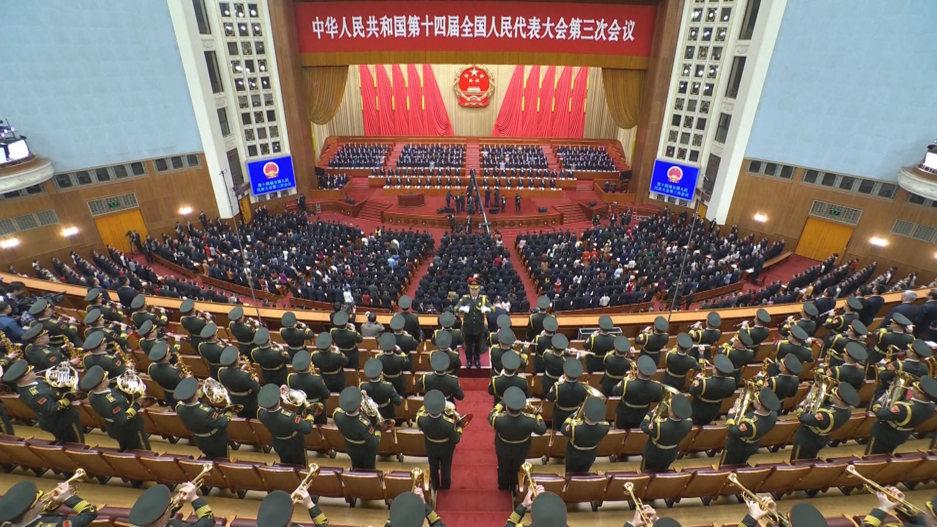 李強發表工作報告　稱外部壓力加大內部困難增多