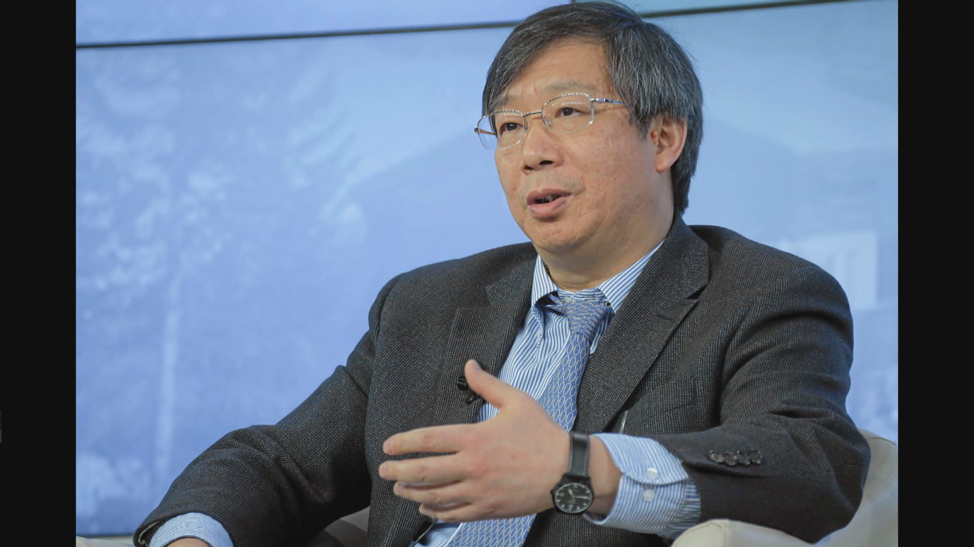 易綱：不搞競爭性零利率　不將匯率工具化