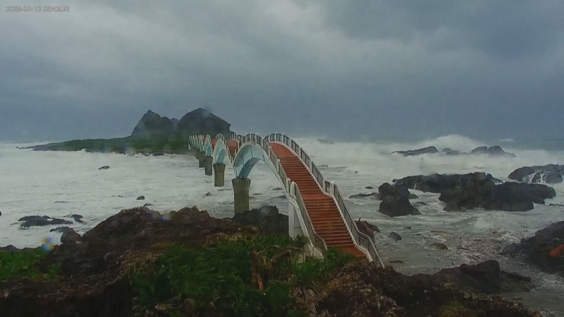 樺加沙逼近｜廣東氣象部門警告或多次登陸　台灣續發出颱風警告　台東屏東部分地區停班停課