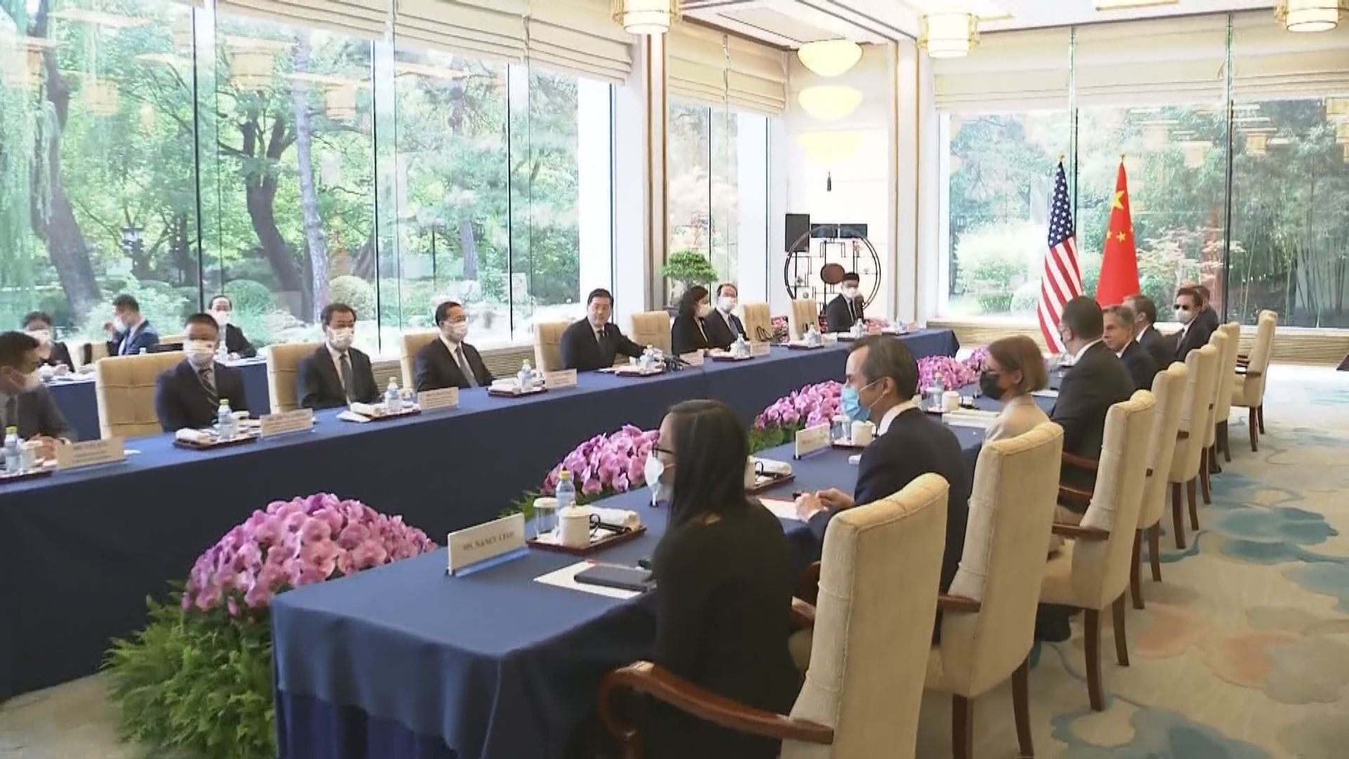 外交部：願與美方一道推動增加中美航班