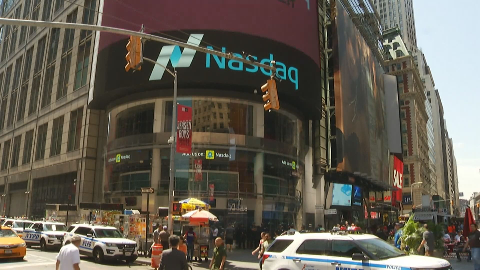 特朗普簽署備忘錄打擊於美上市不遵從會計準則中國企業