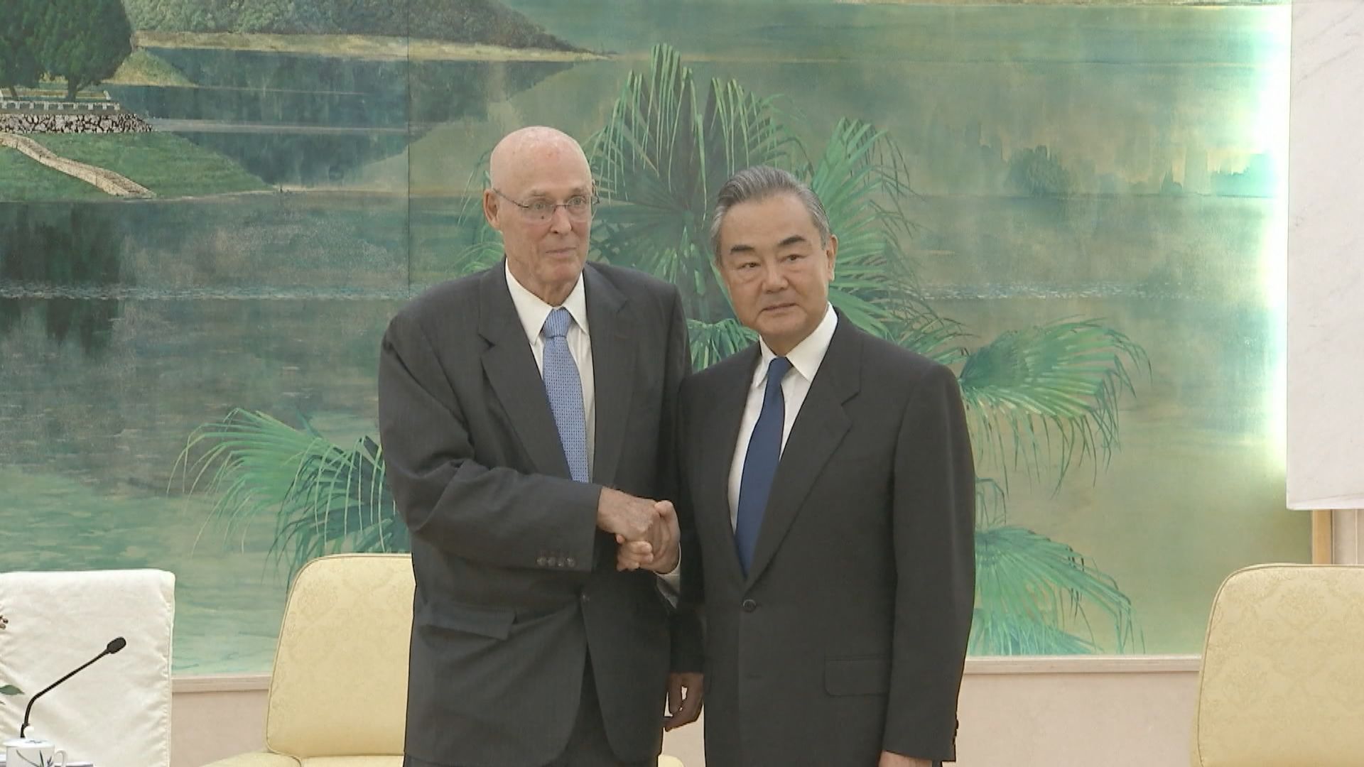 王毅：中美關係陷低谷不符兩國人民利益