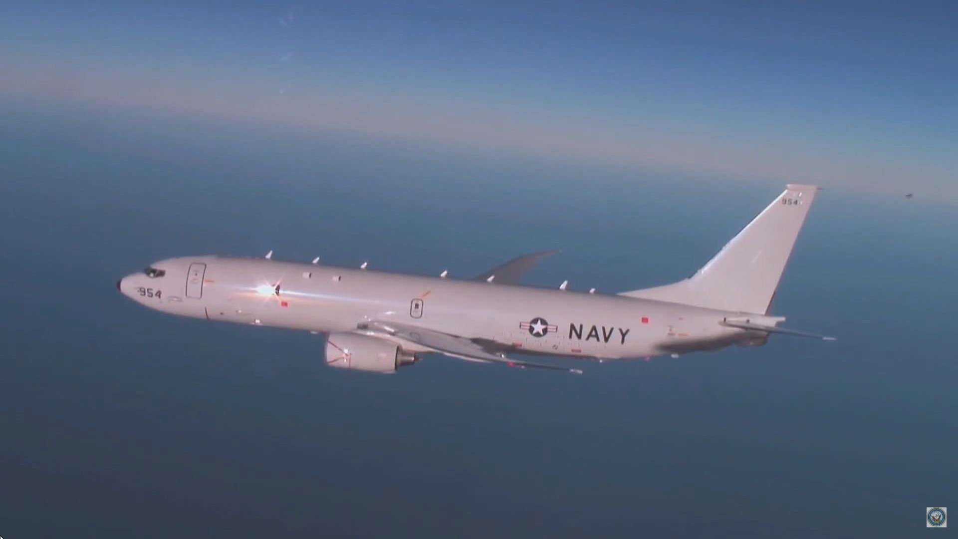 美軍一架P-8A巡邏機穿越台灣海峽　逼近大陸領土基線