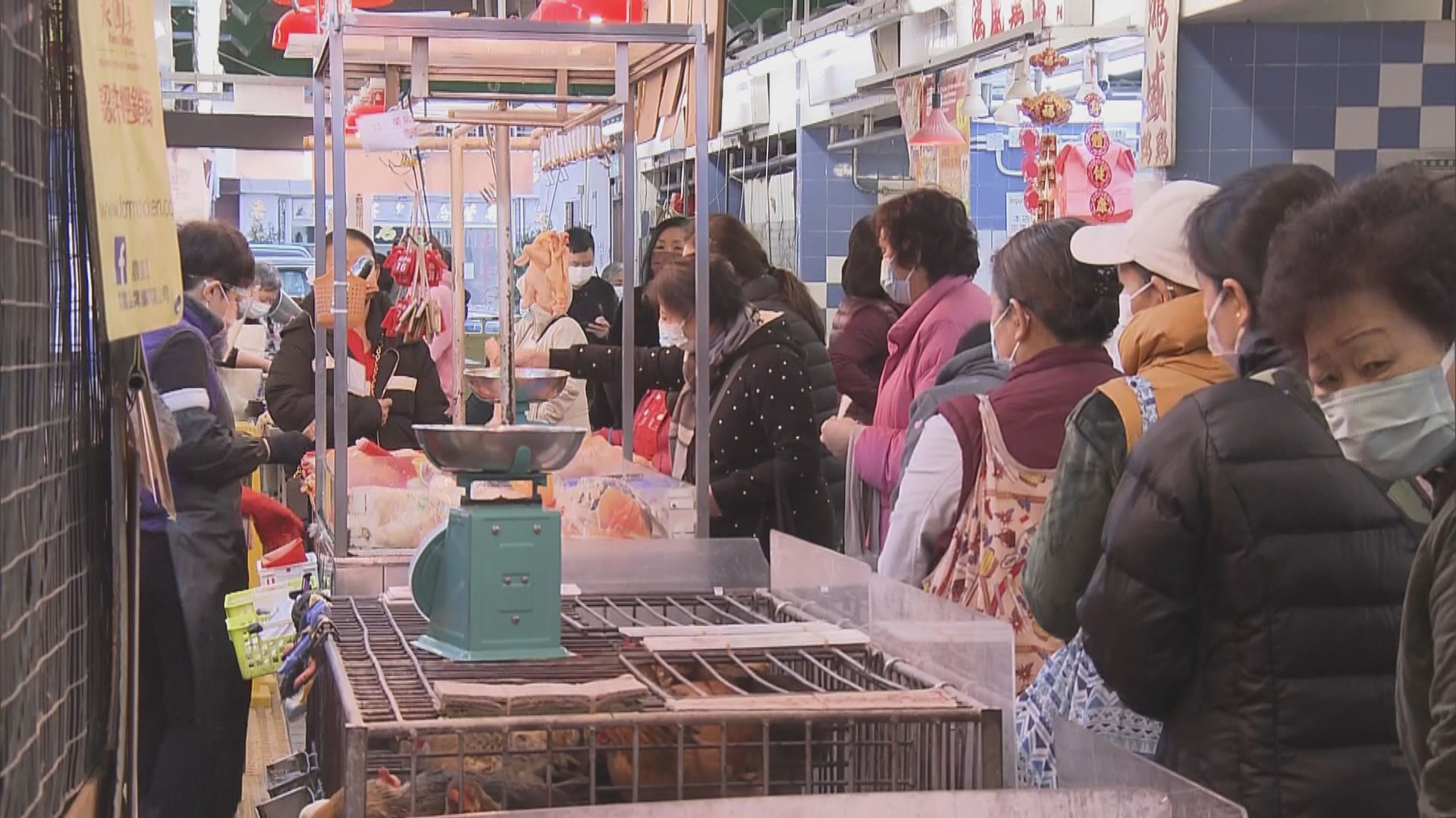 晚市禁堂食街市迫滿人選購食材準備團年飯