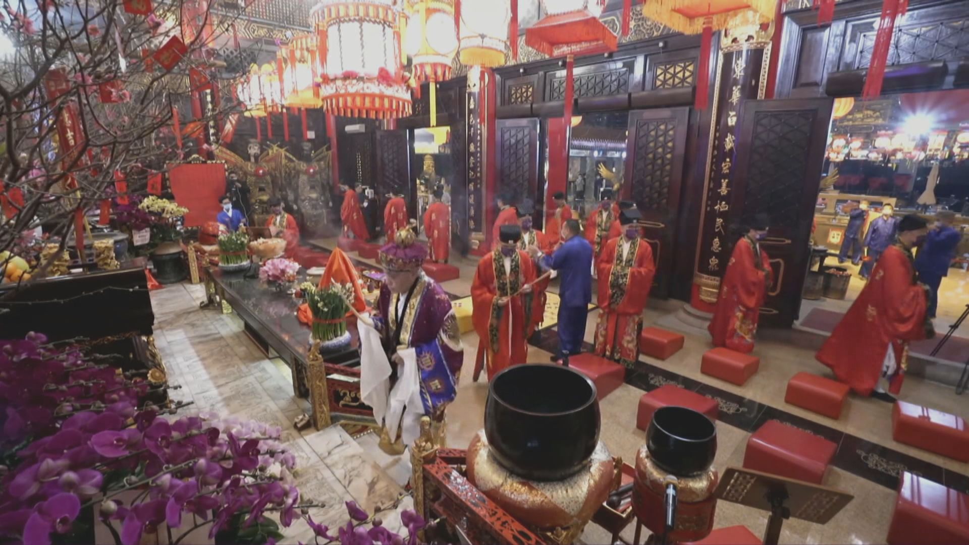 黃大仙頭炷香再度改為網上直播　善信祠外上香祈福