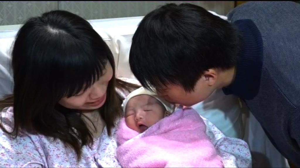 兩名女嬰年初一凌晨出生