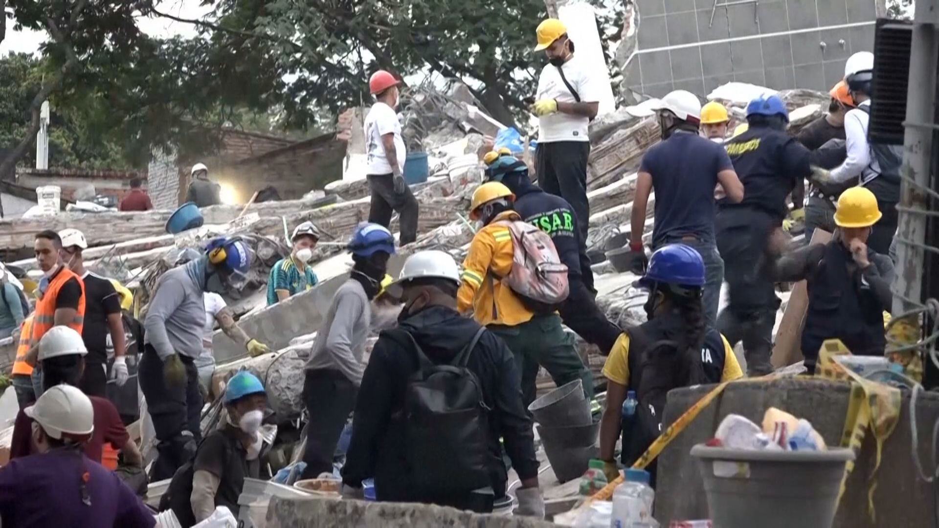 哥倫比亞地震死亡人數增至281人