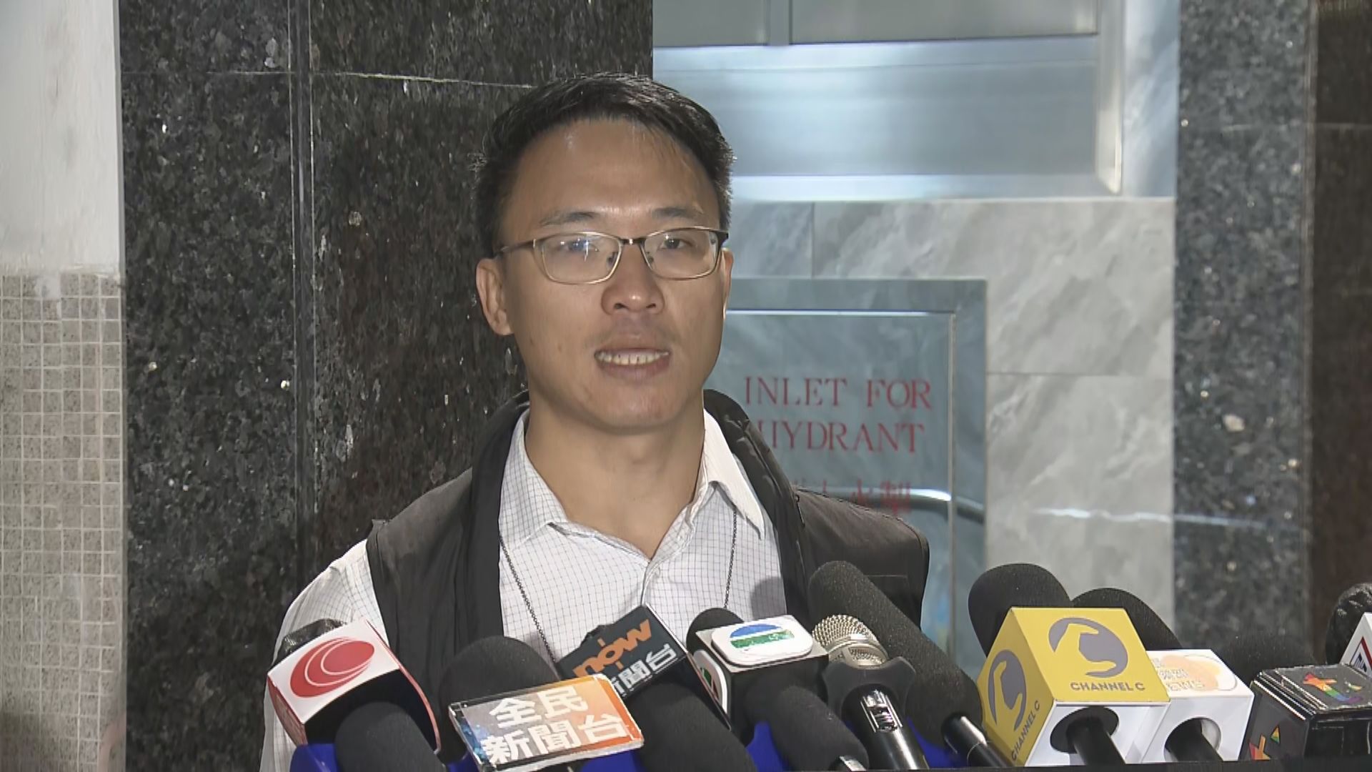 葵芳閣爆竊及謀殺案63歲女子死亡　警方通緝一名涉案男子