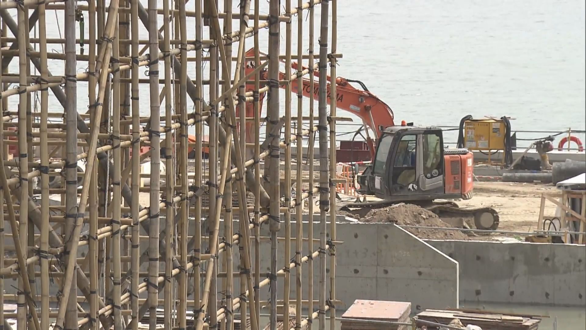 啟德地盤四工人中暑送院