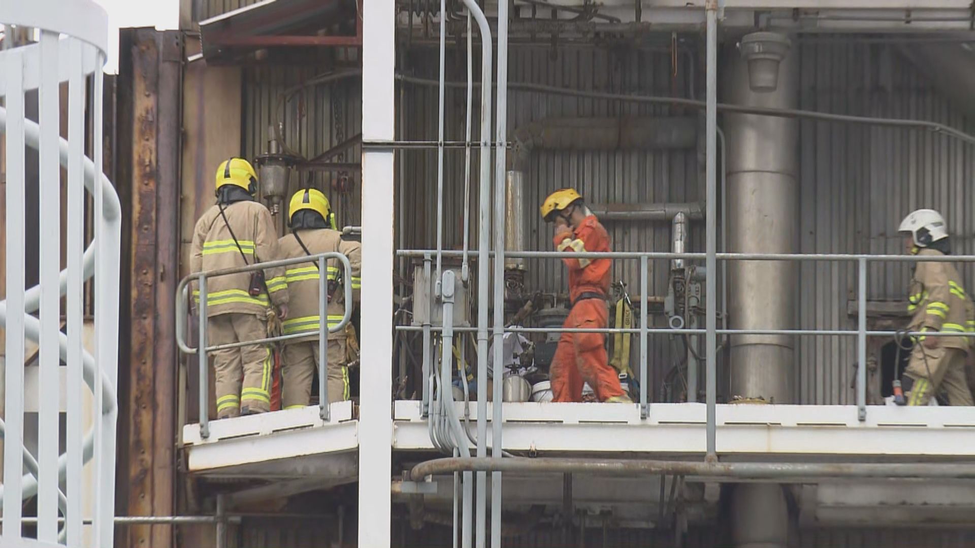 消防處指青衣金屬支架倒塌與強風無關