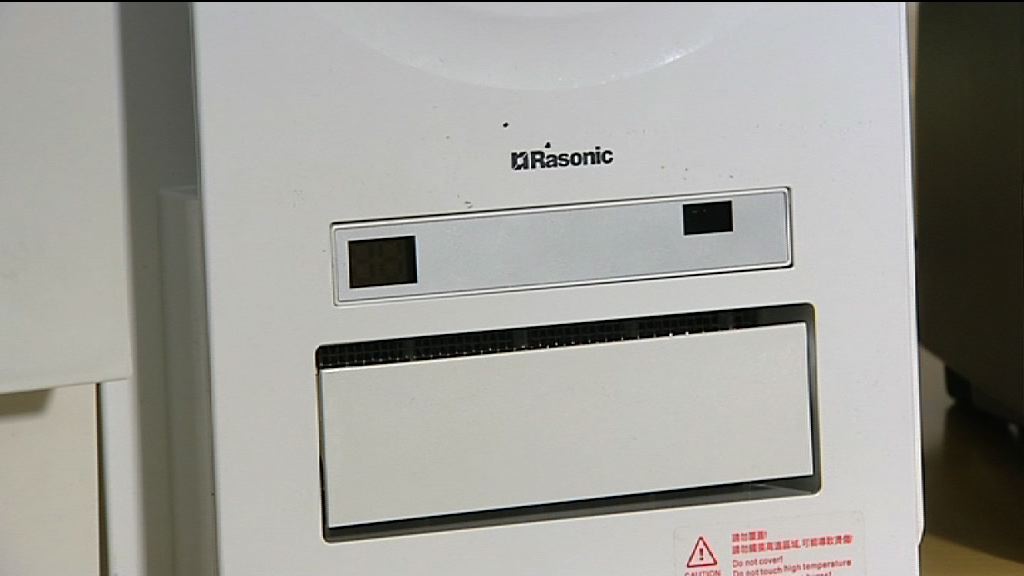 兩款暖風機未通過阻燃能力測試