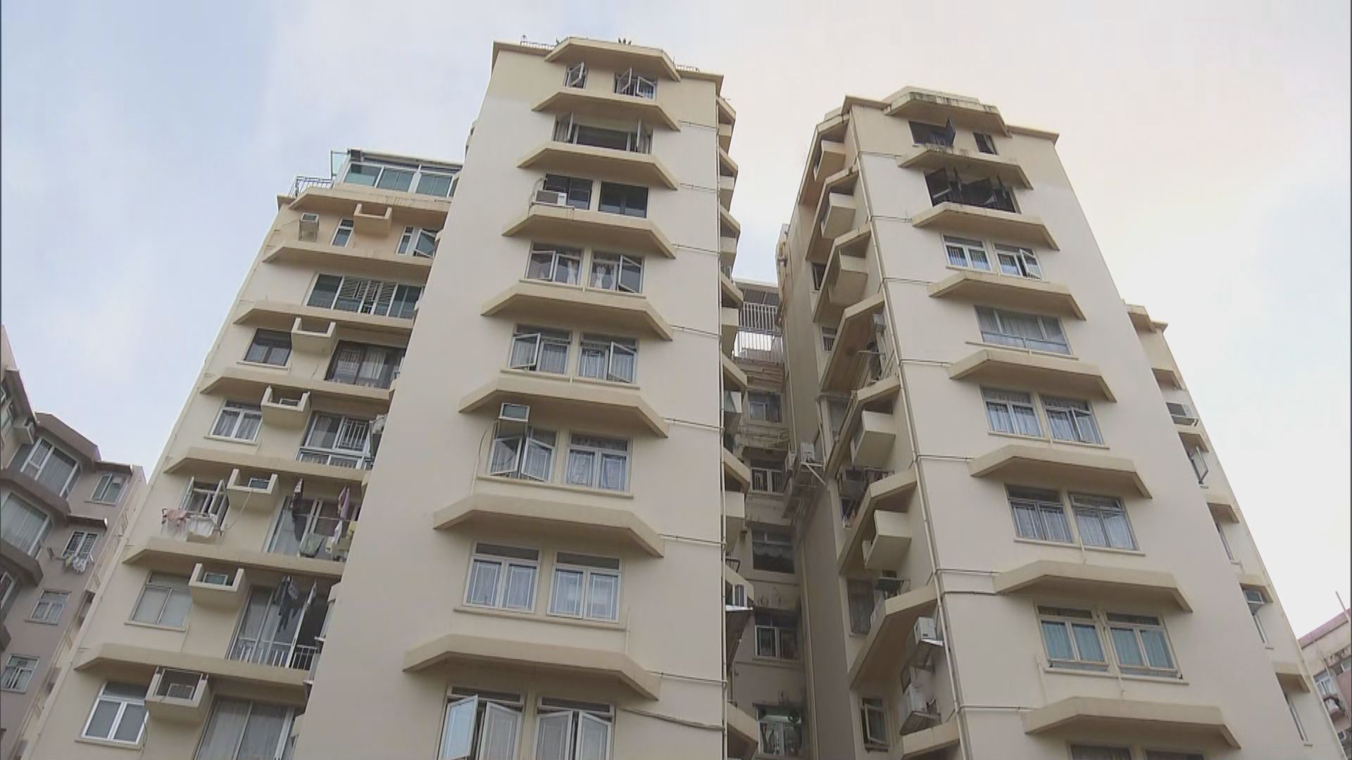 報道稱鄧炳強無視曾租住單位僭建　警方指與事實不符