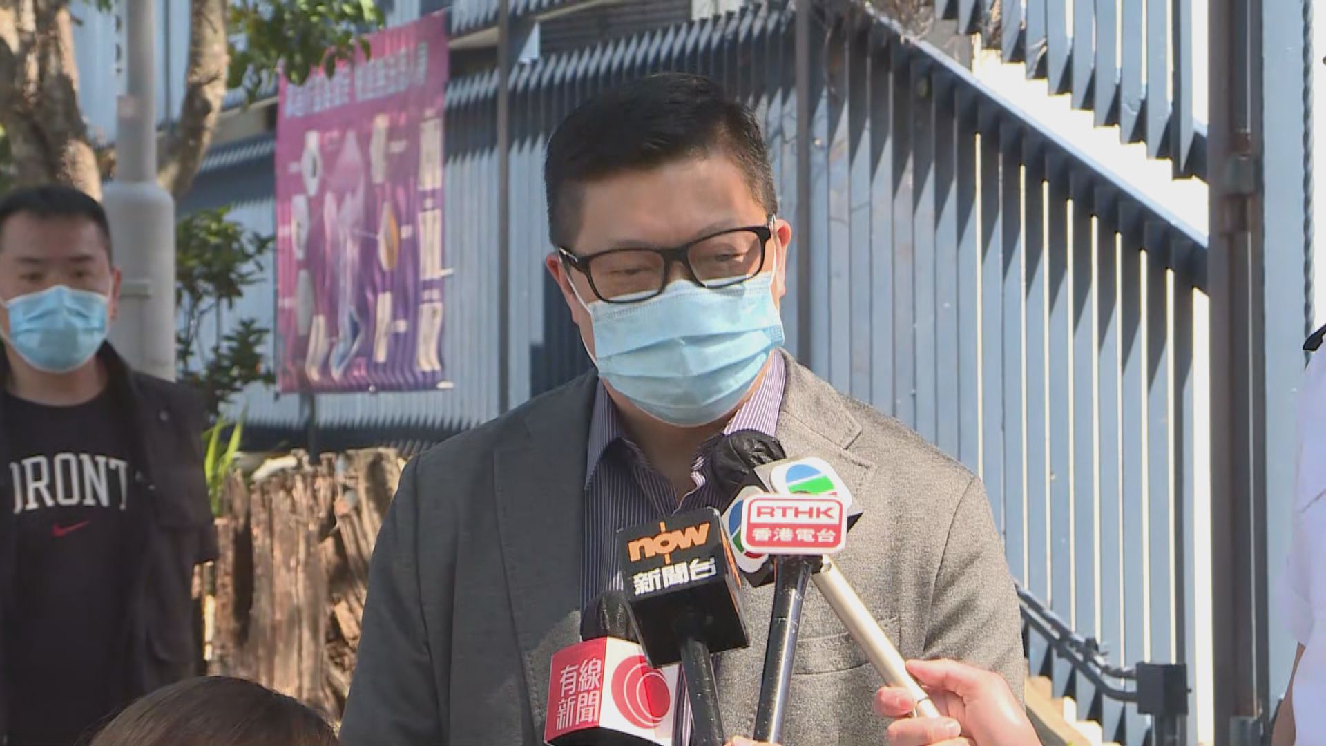 鄧炳強︰正研究警隊使用不同低殺傷力武器