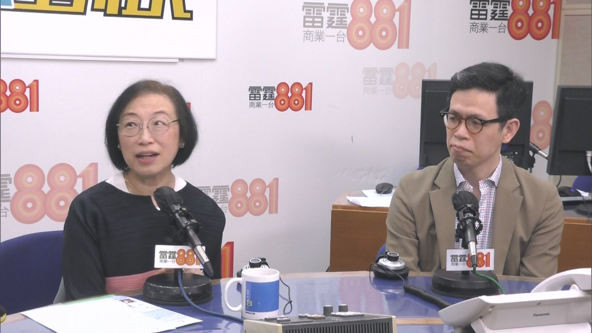 陳肇始倡再加煙稅 形容本港准轉運另類吸煙產品情況不理想