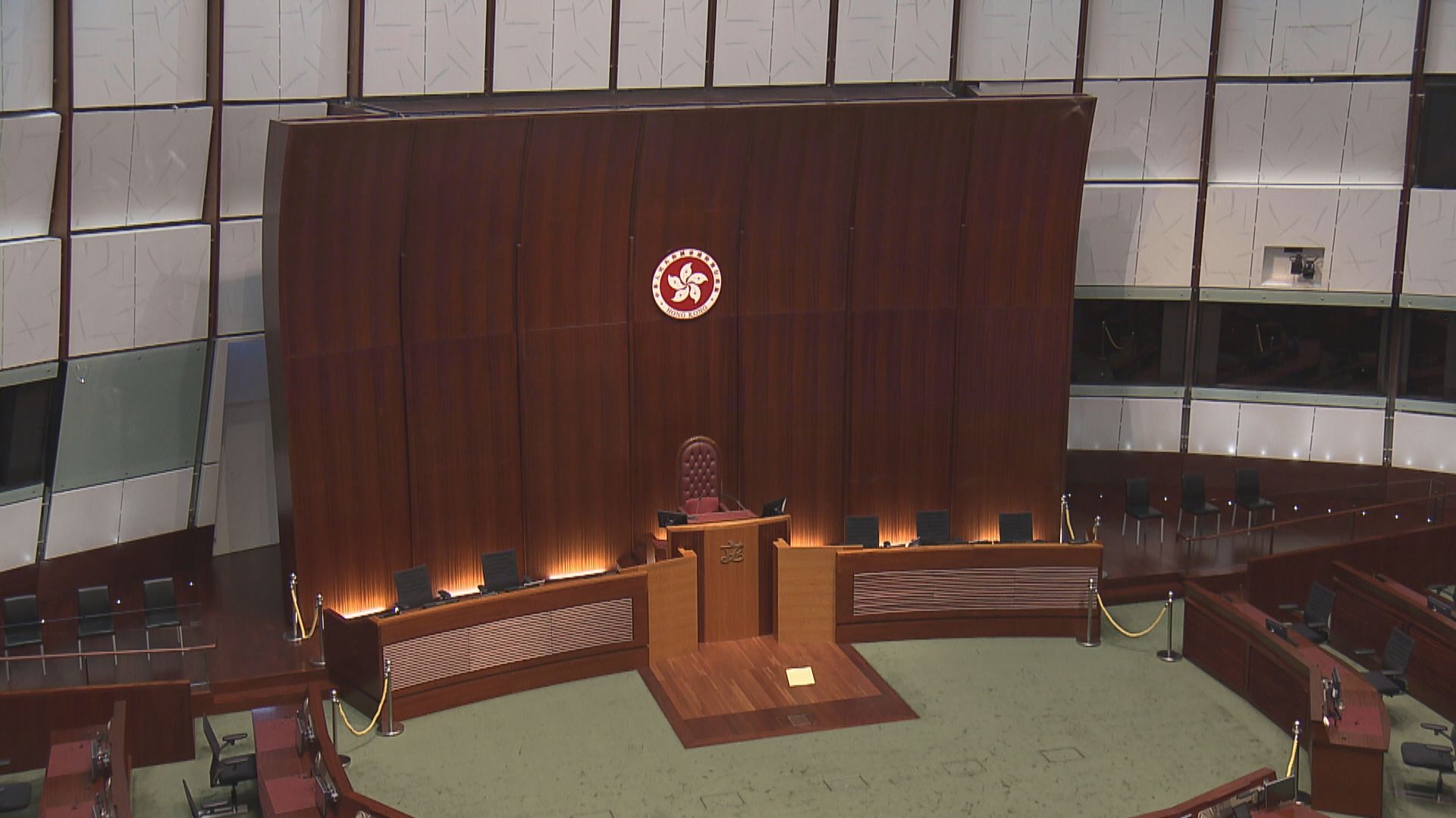 梁愛詩：改革非民主倒退　要怪就怪香港二十年來沒做好