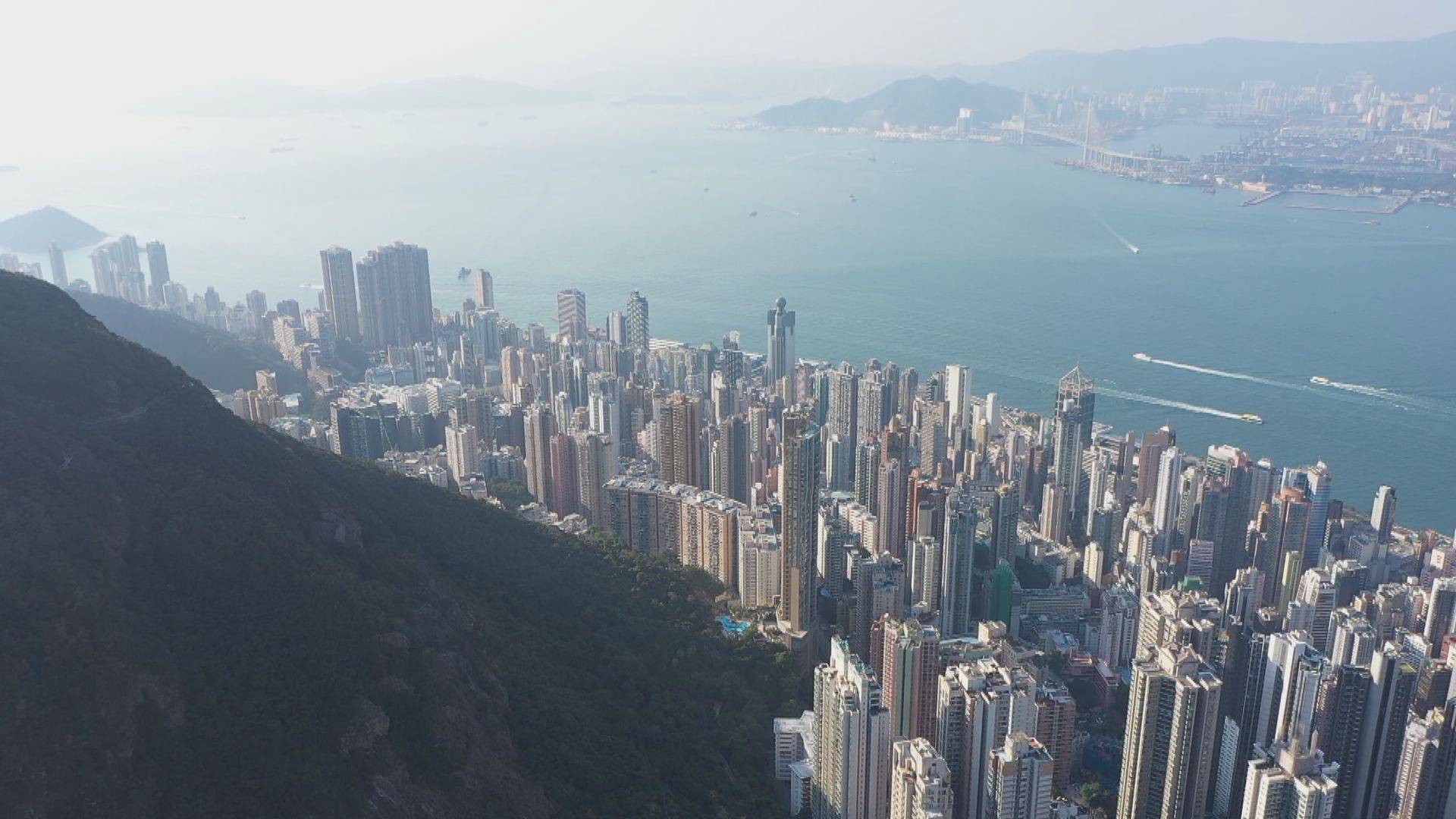 【千億財赤】陳茂波︰檢視削經常性開支1%力度是否足夠　冀不加重中產負擔