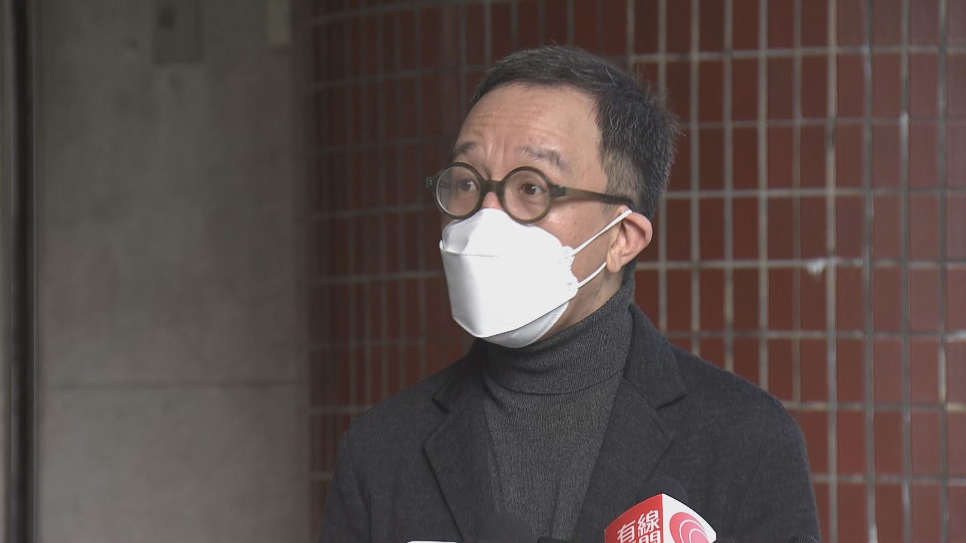 梁卓偉倡食肆座位疏落及空氣流通　可做早輪晚市