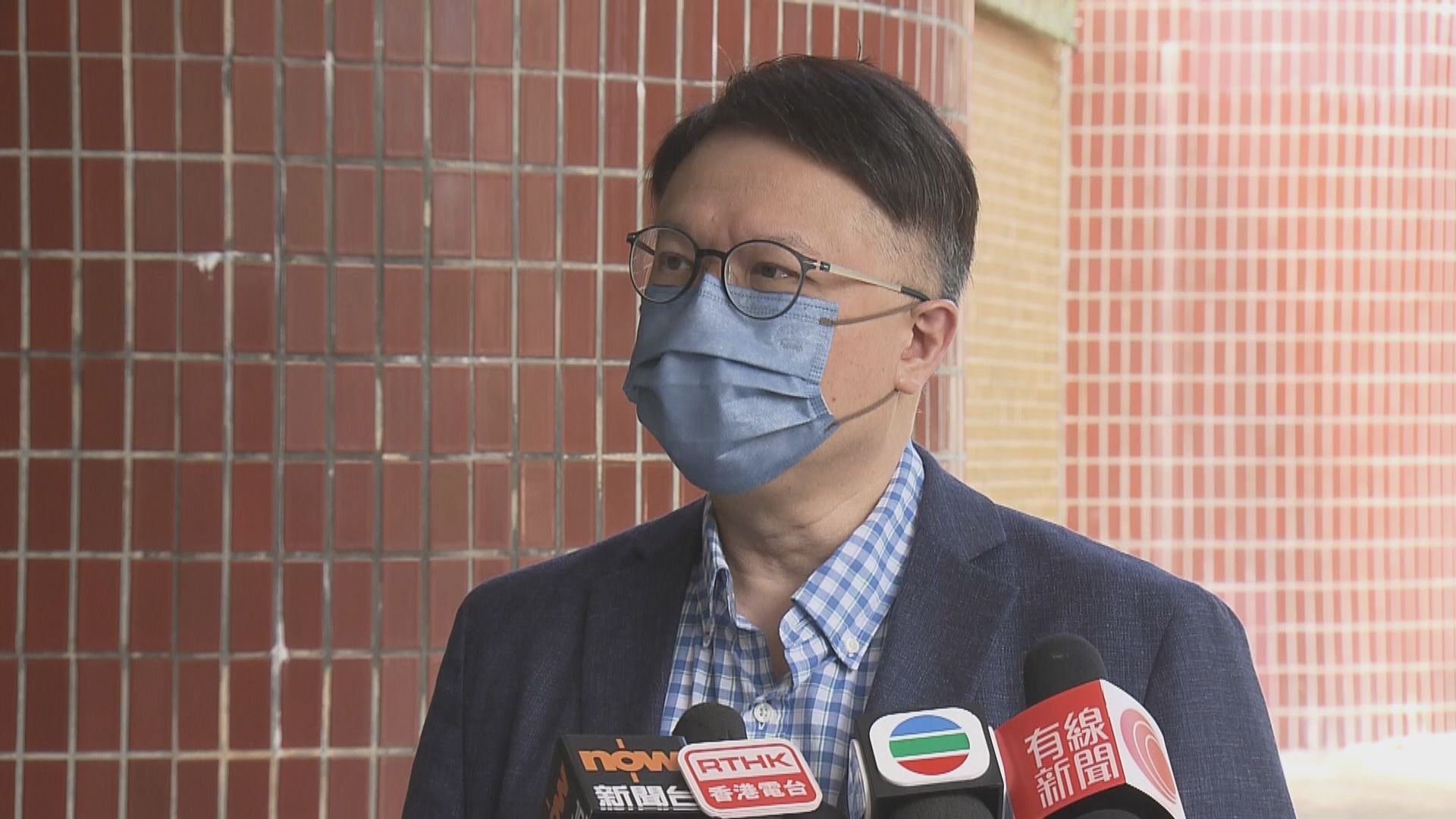 許樹昌：香港很大機會跟隨世衛建議同步接種新冠及流感疫苗