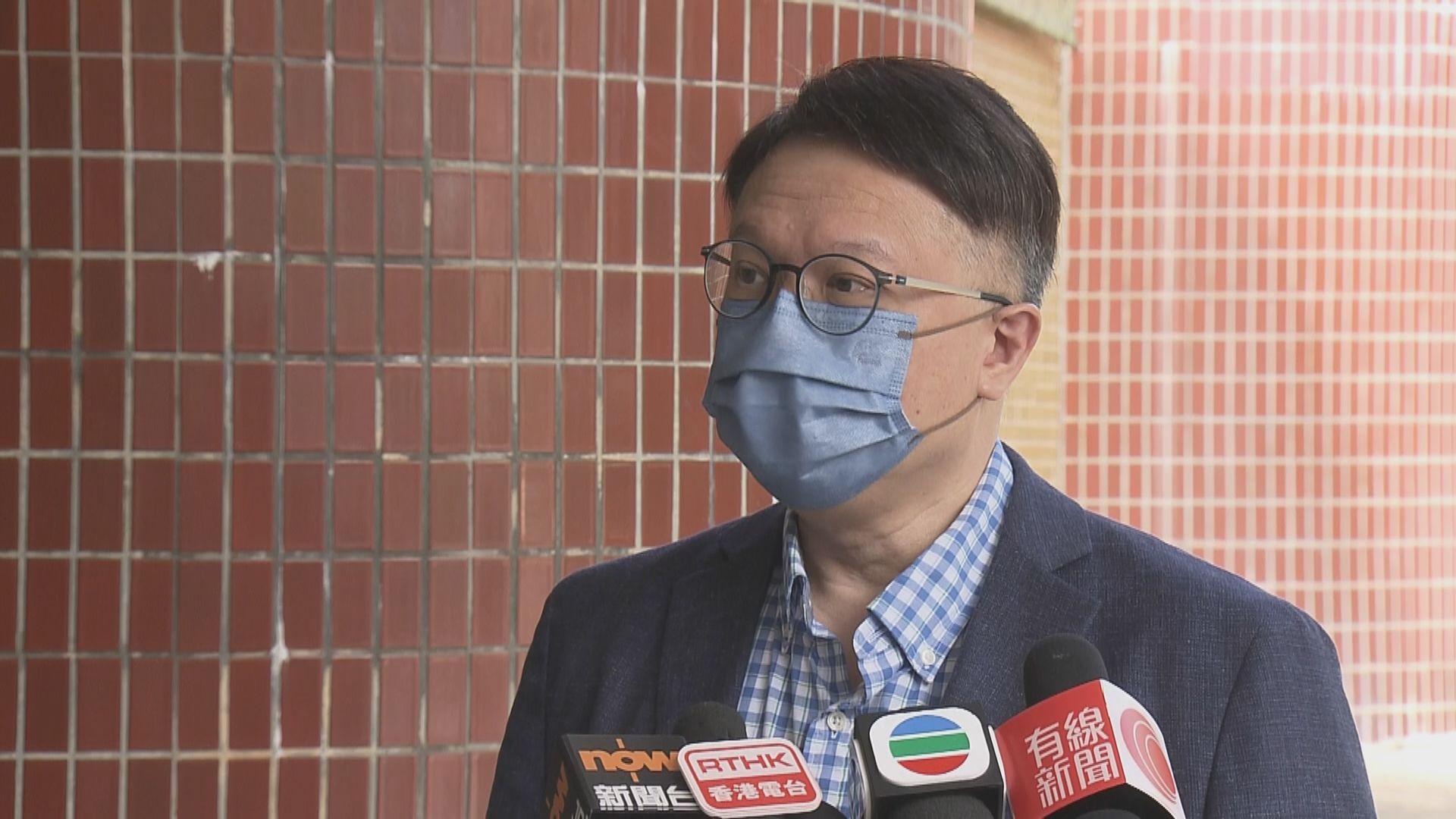 許樹昌：很大機會跟隨世衛建議同步接種新冠及流感疫苗