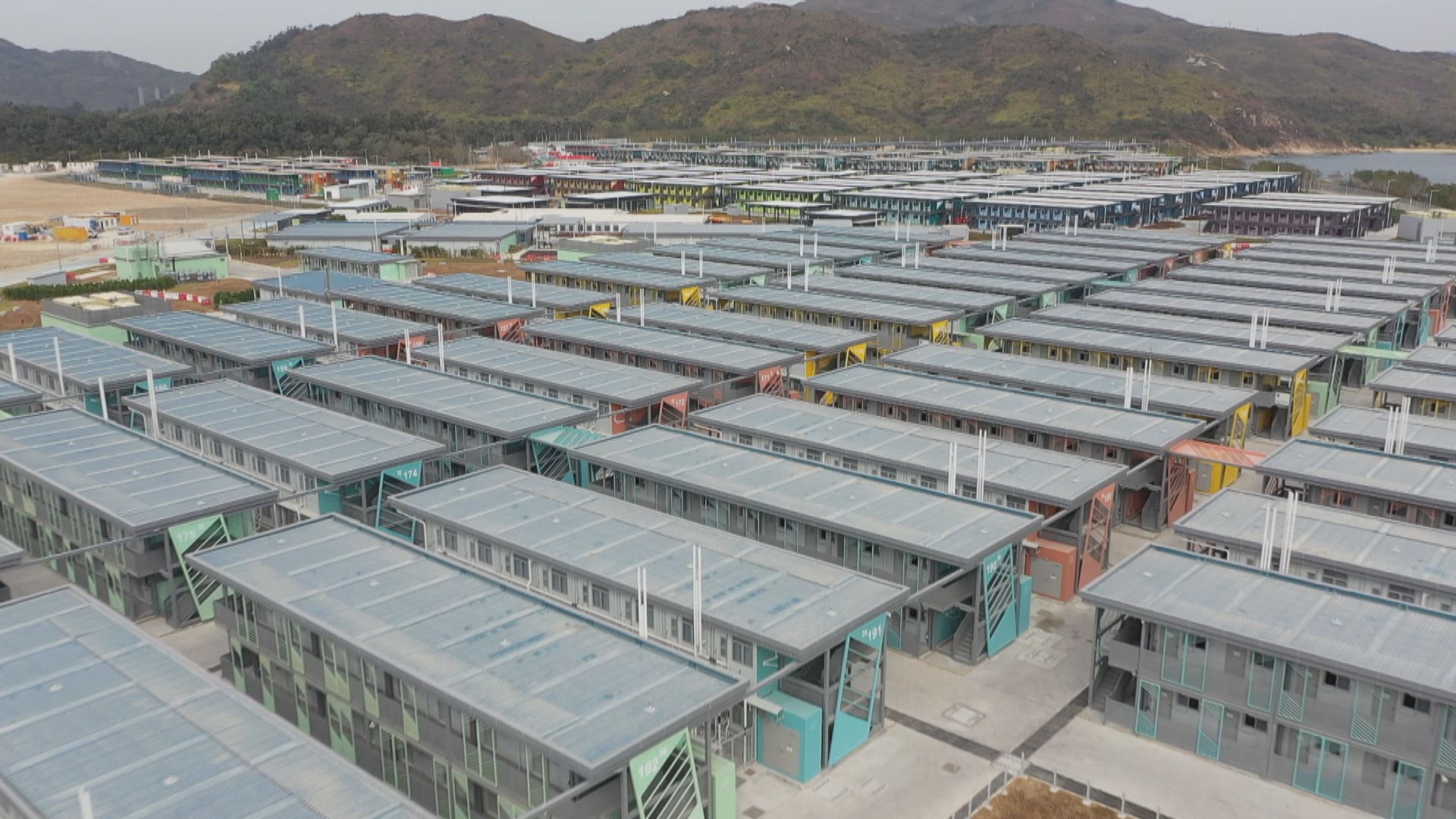 羅致光：放寬竹篙灣檢疫設施名額或致航班熔斷