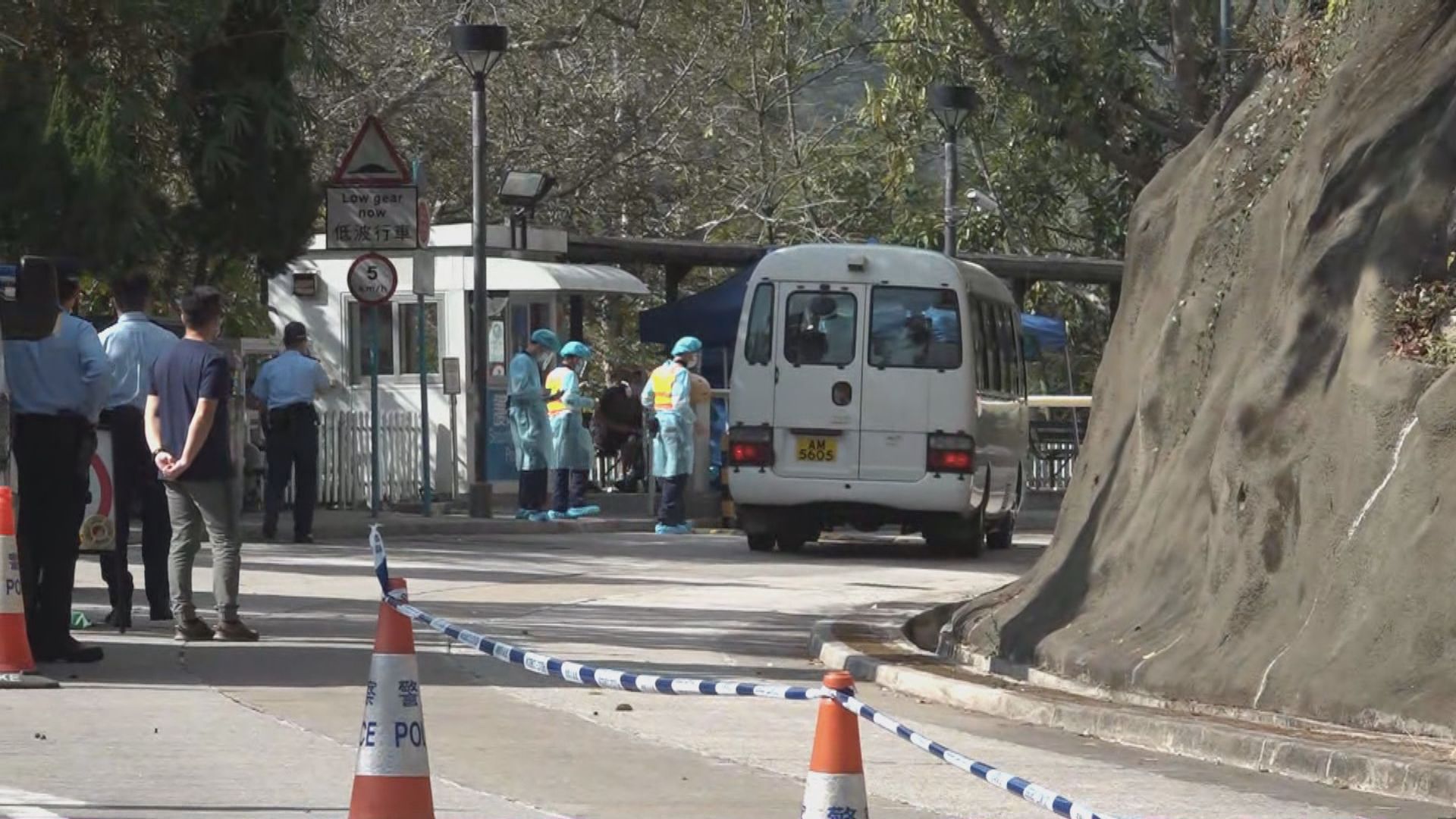 梁卓偉：酒店並不完全適合作隔離用途