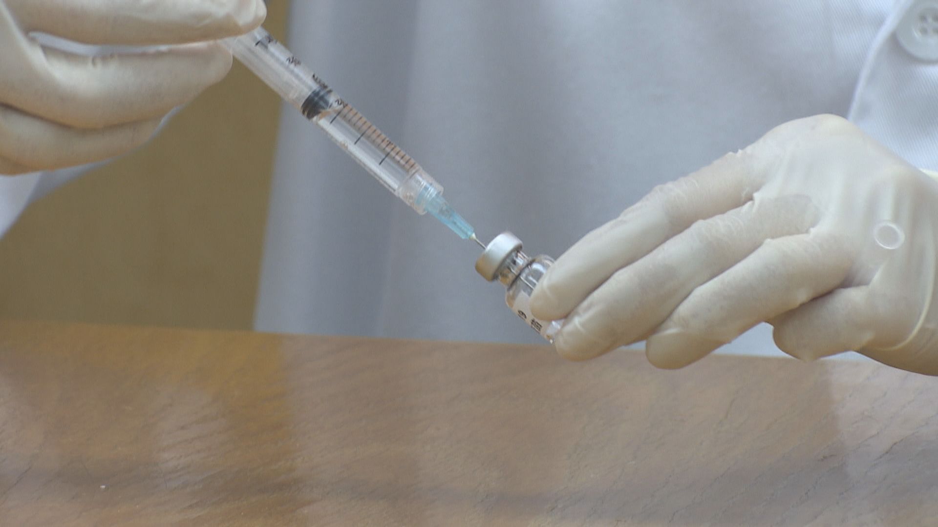 曾浩輝：全港18區設接種中心　每日為二千人打針