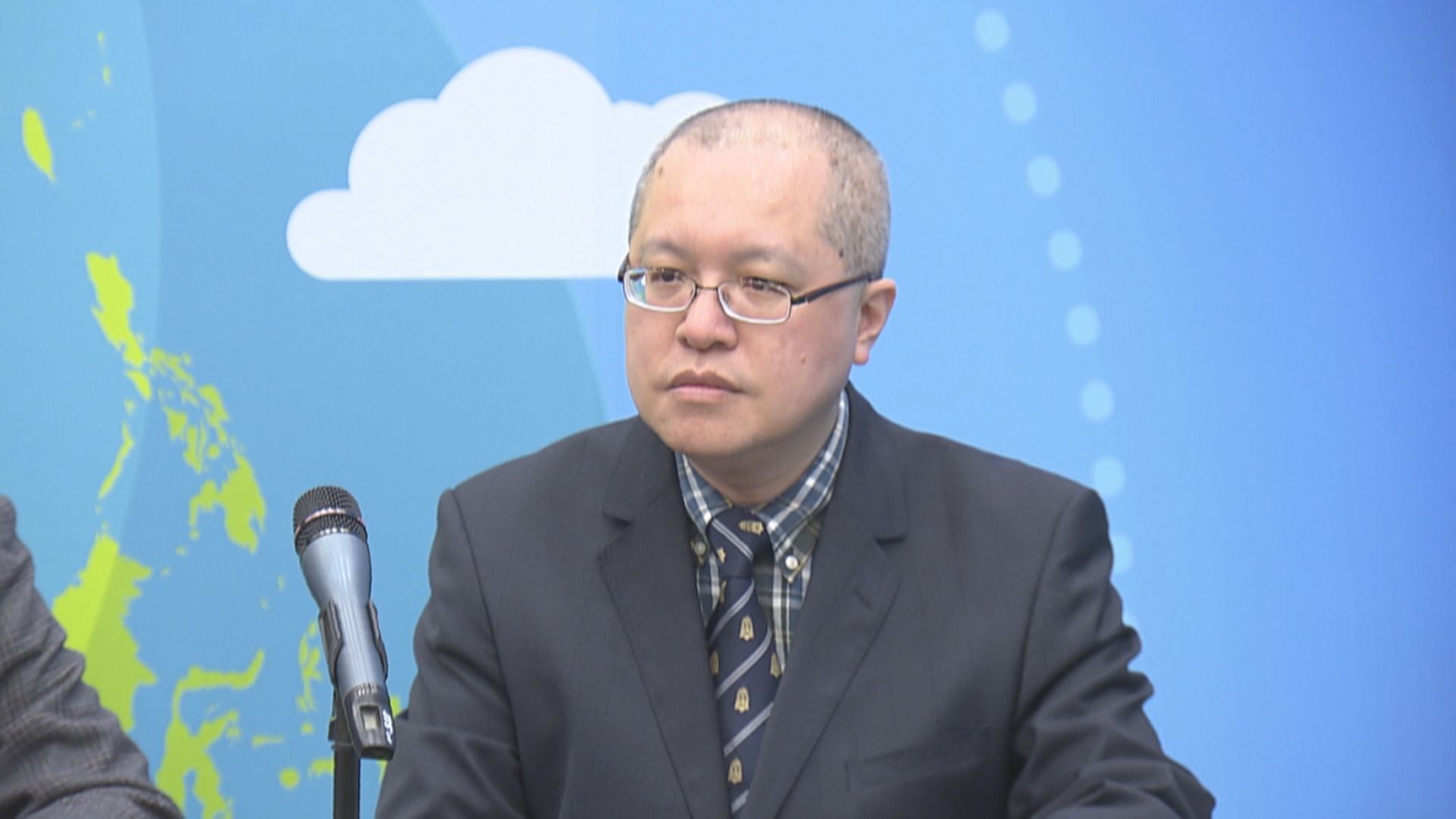 天文台：基於預測工具有誤差　考慮公眾安全發八號信號