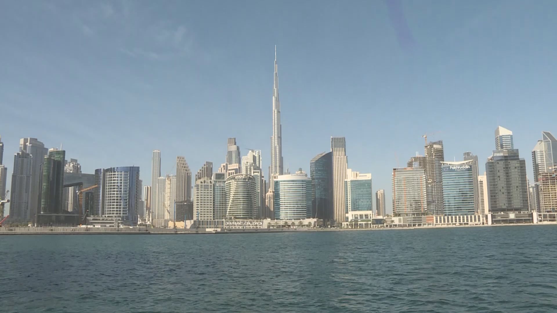 美以襲伊朗｜縱橫遊兩個迪拜團原定周三返港　航機取消料滯留　另取消至下周二8至9團