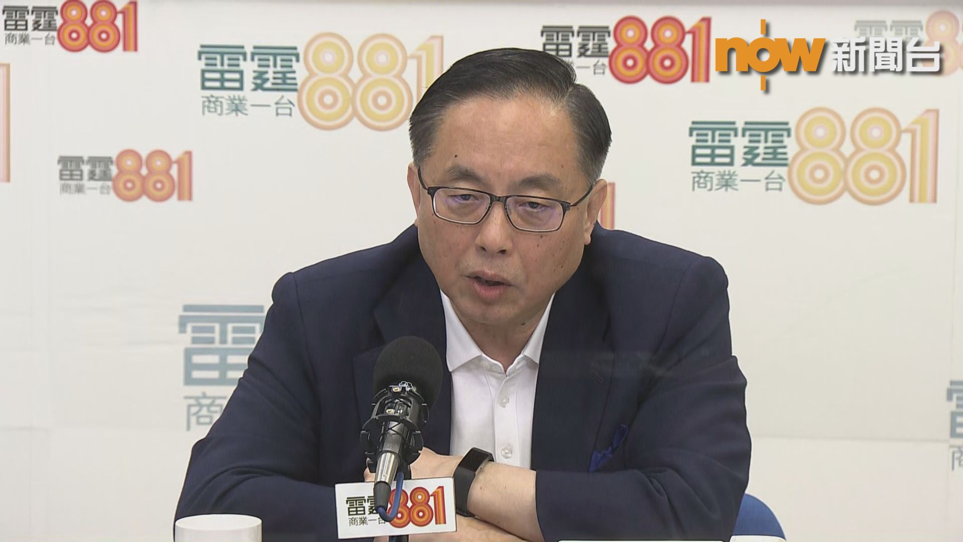 楊偉雄：經濟不明朗致科技人才入境申請低